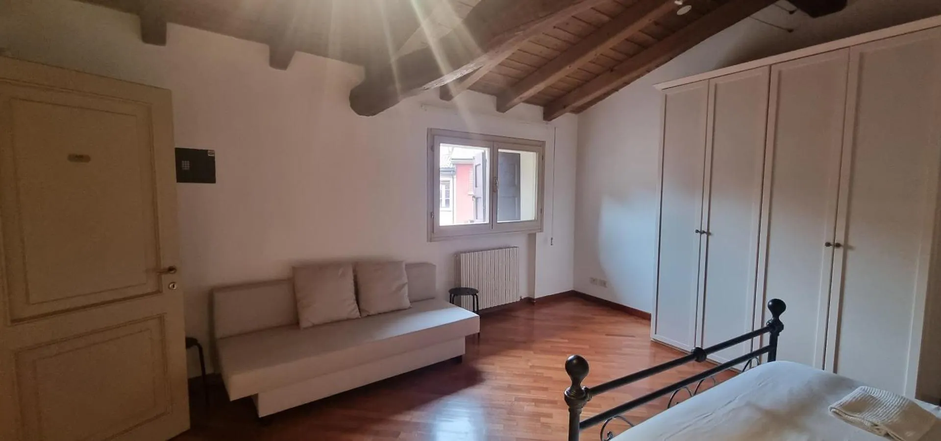 De' Pepoli Apartments Bologna 0*,
