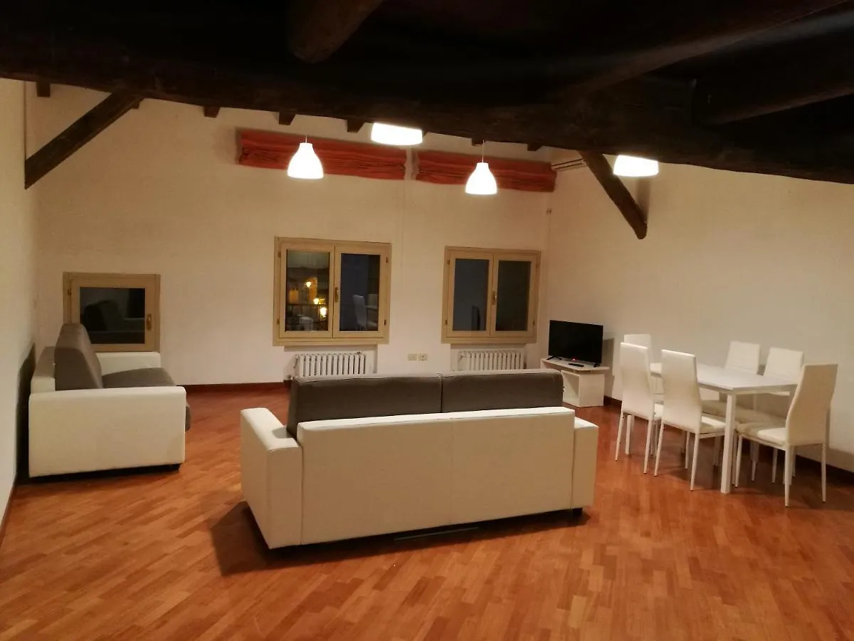 De\' Pepoli Apartments location
